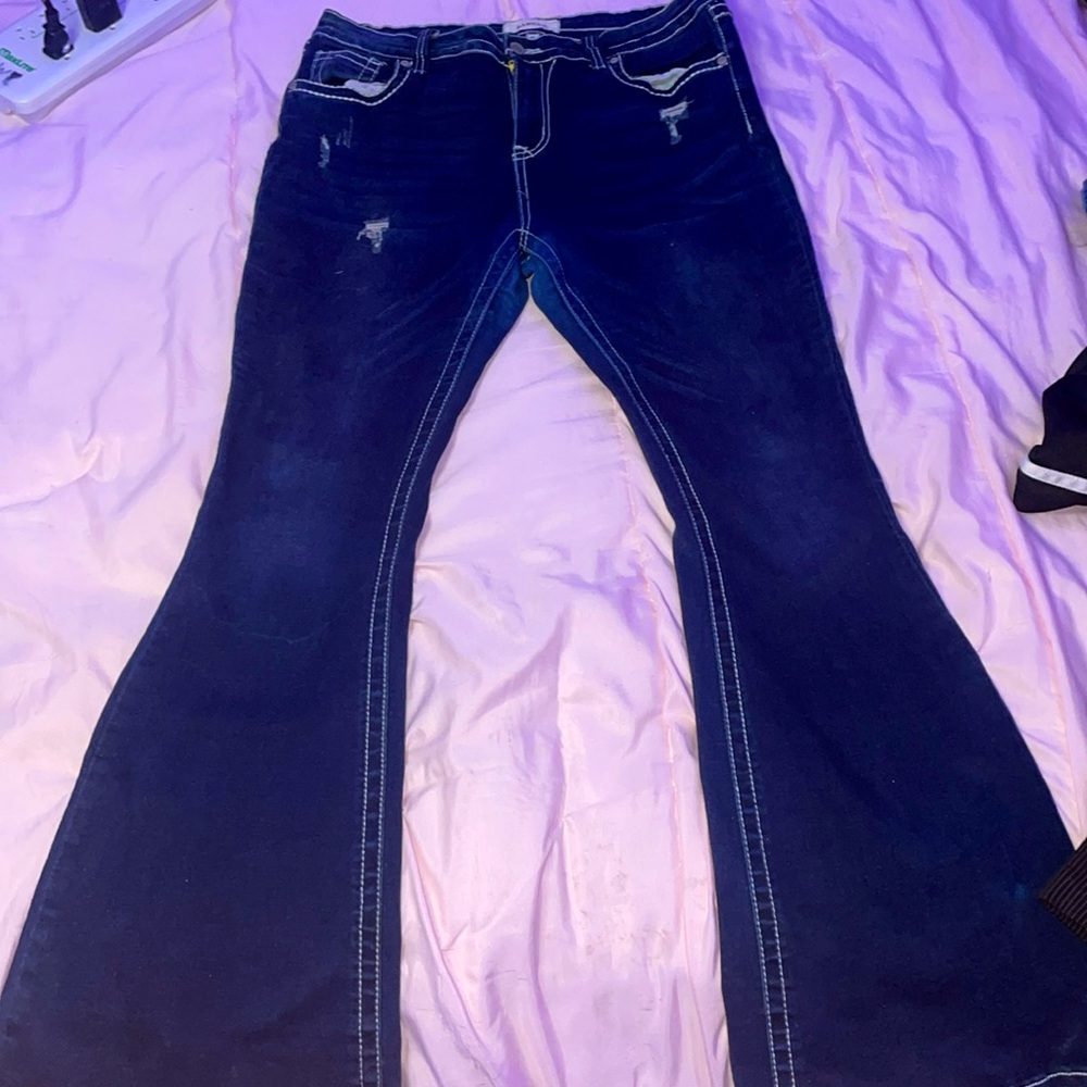 Hello I am selling boot cut bamboo jeans